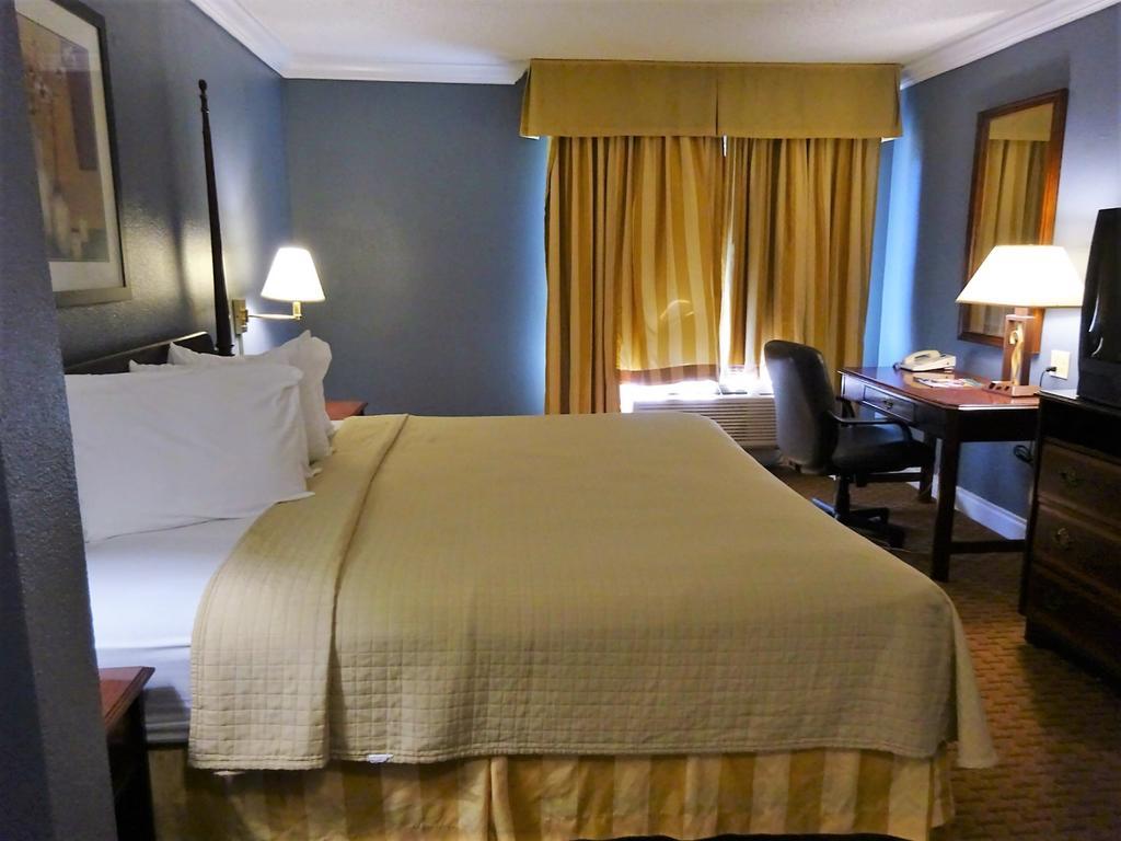 Richmond Suites Hotel Lake Charles Kültér fotó