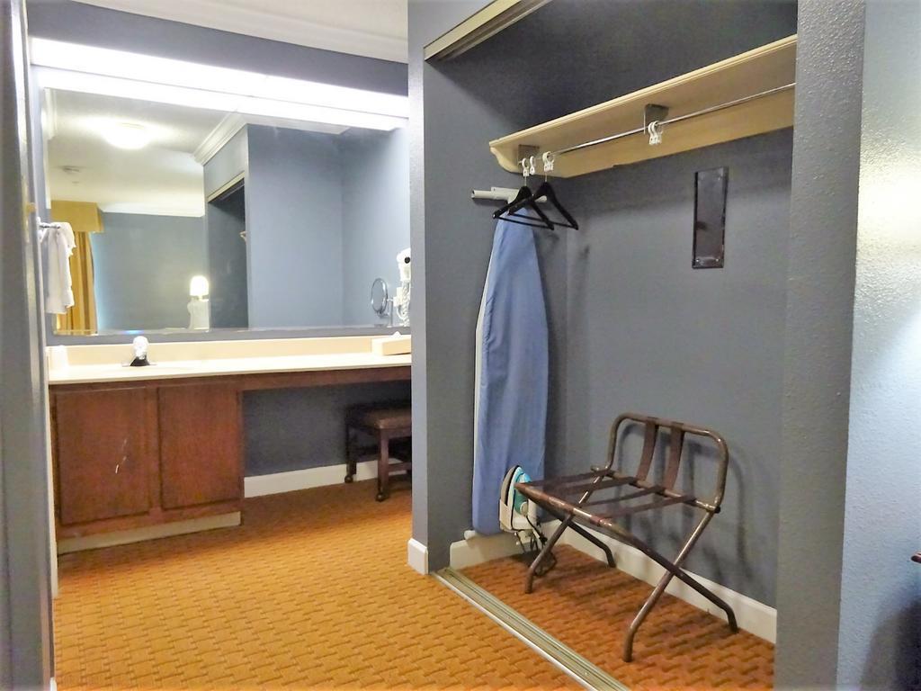 Richmond Suites Hotel Lake Charles Kültér fotó