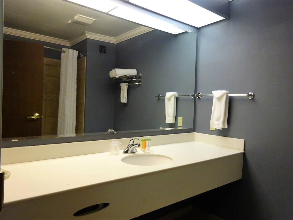 Richmond Suites Hotel Lake Charles Kültér fotó