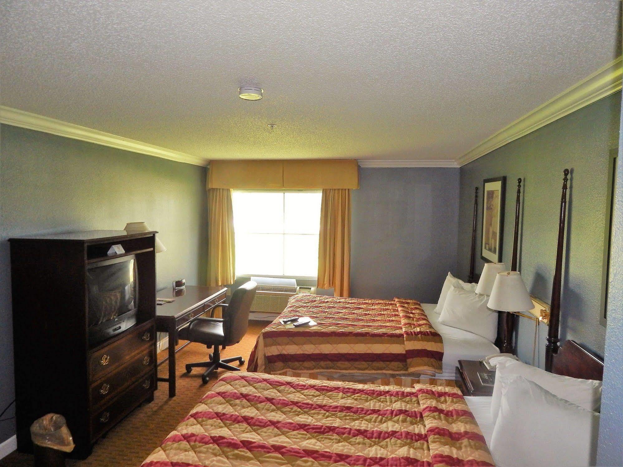 Richmond Suites Hotel Lake Charles Kültér fotó