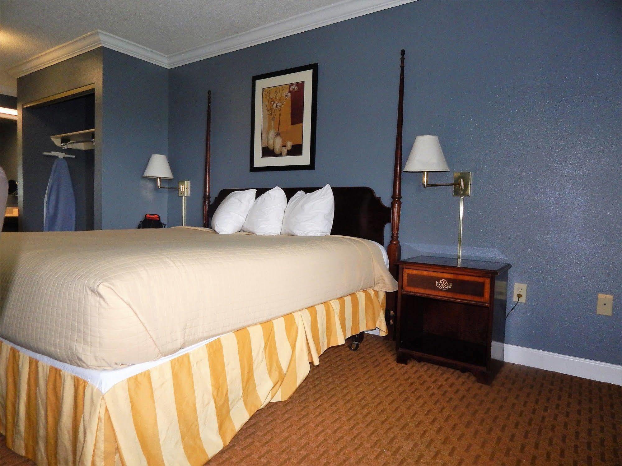 Richmond Suites Hotel Lake Charles Kültér fotó