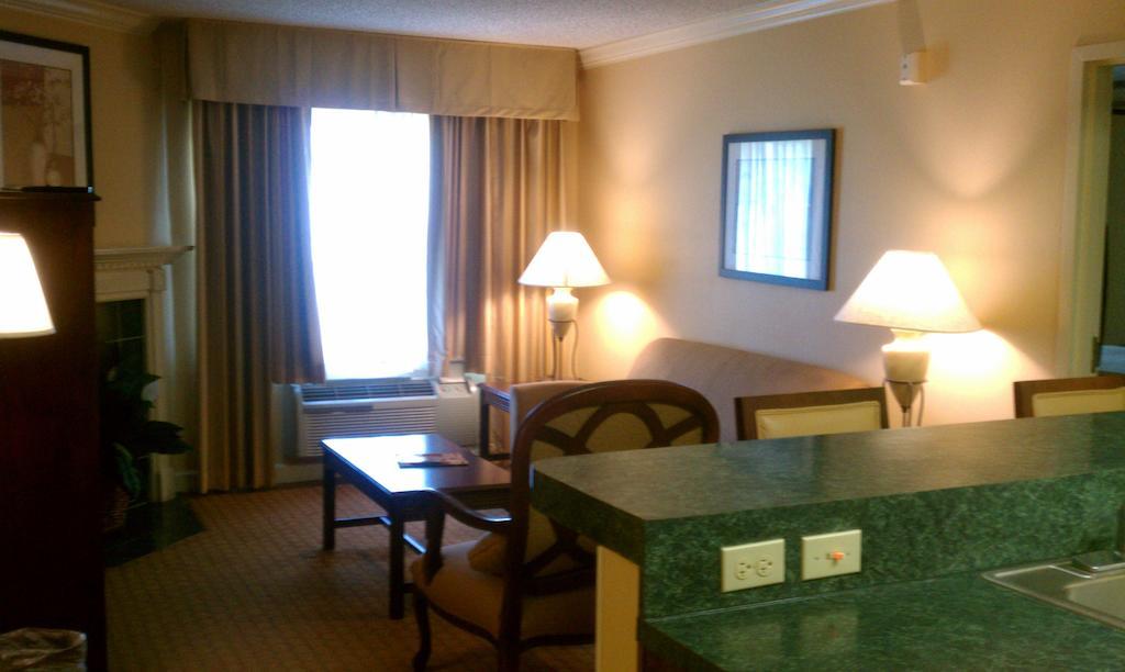 Richmond Suites Hotel Lake Charles Kültér fotó